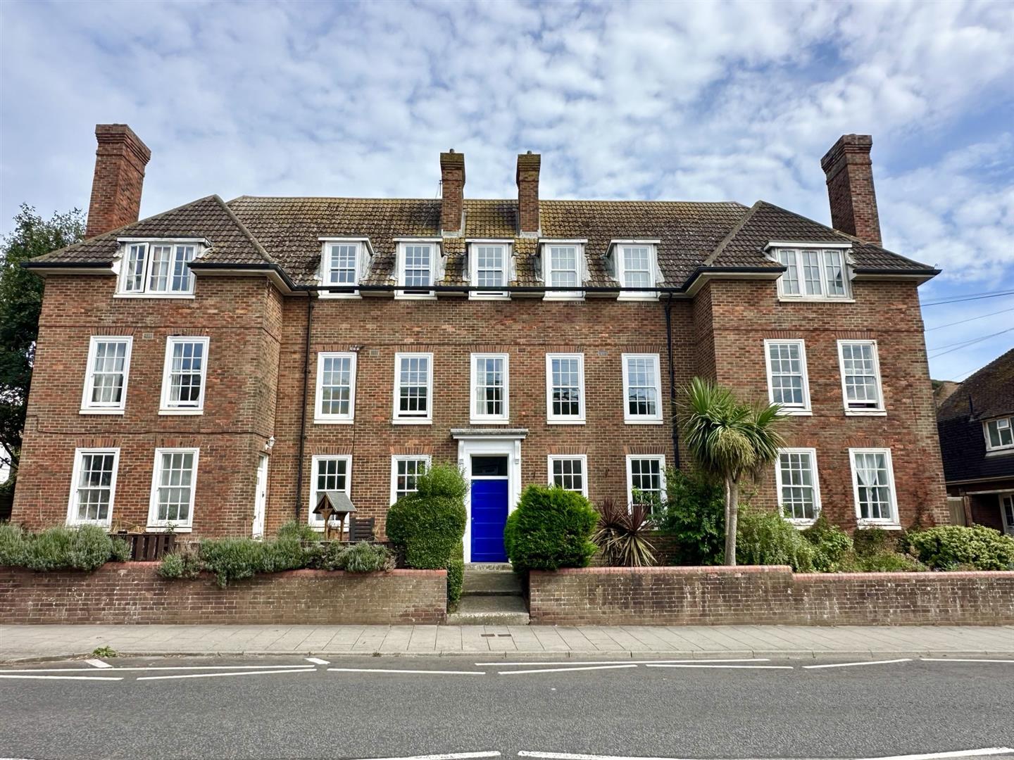 3 bed property in The Bourne, Old Town, Hastings